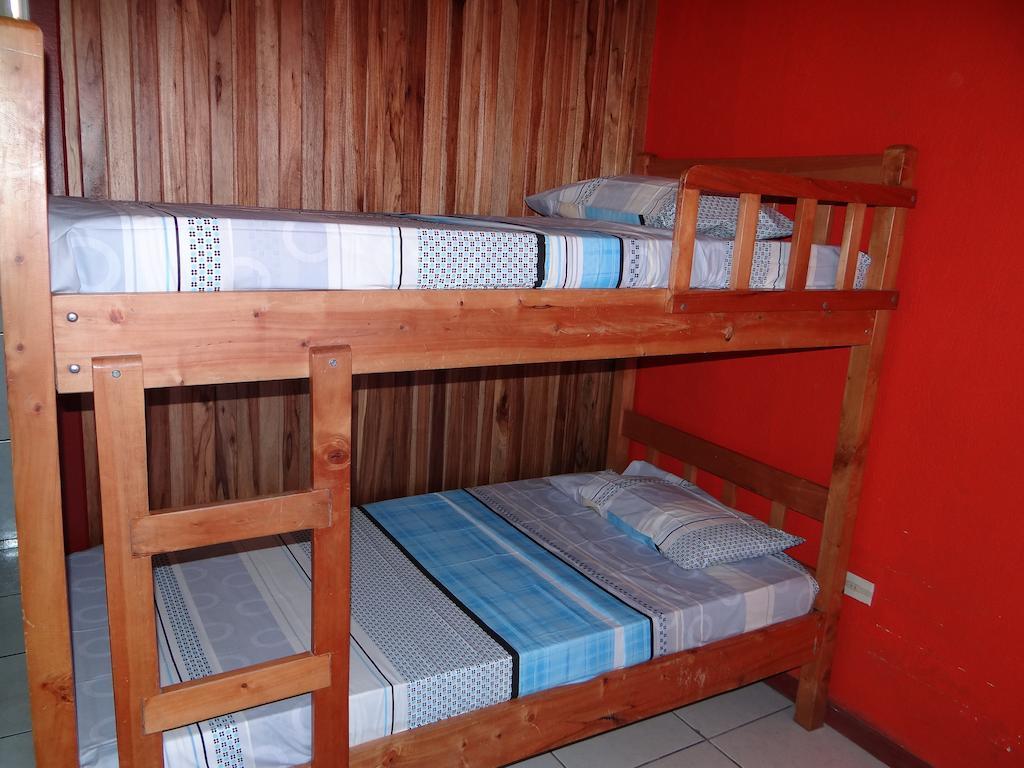 מונטה ורדה Hotel & Hostel Sloth Backpackers חדר תמונה